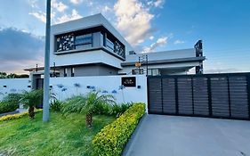 Villa Palmeras - 4 Bedrooms Ac Modern Luxury Villa