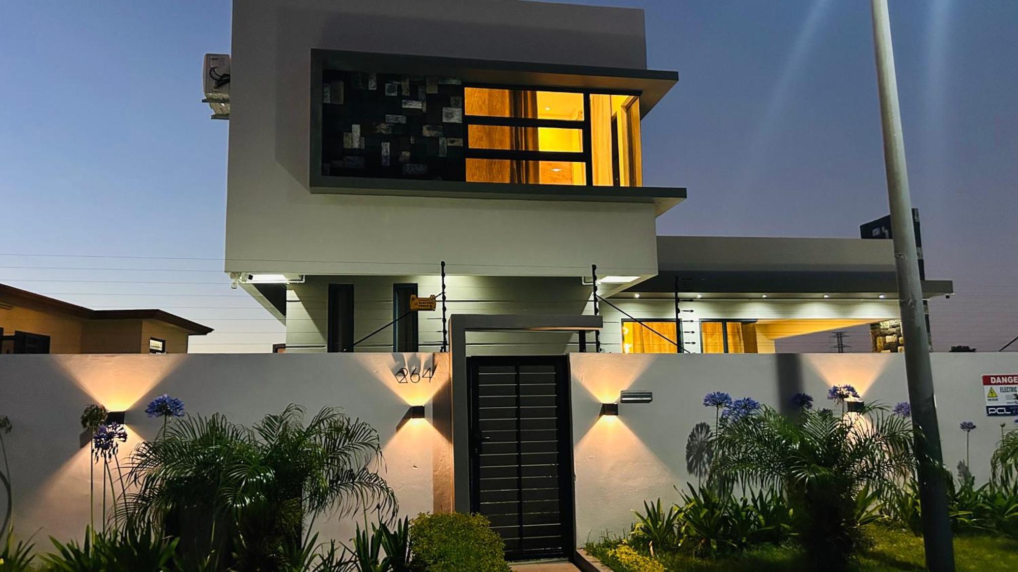 Villa Palmeras - 4 Bedrooms Ac Modern Luxury Villa Vacoas-Phoenix Extérieur photo